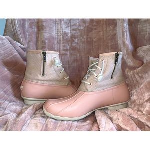 SPERRY DUCK BOOTS